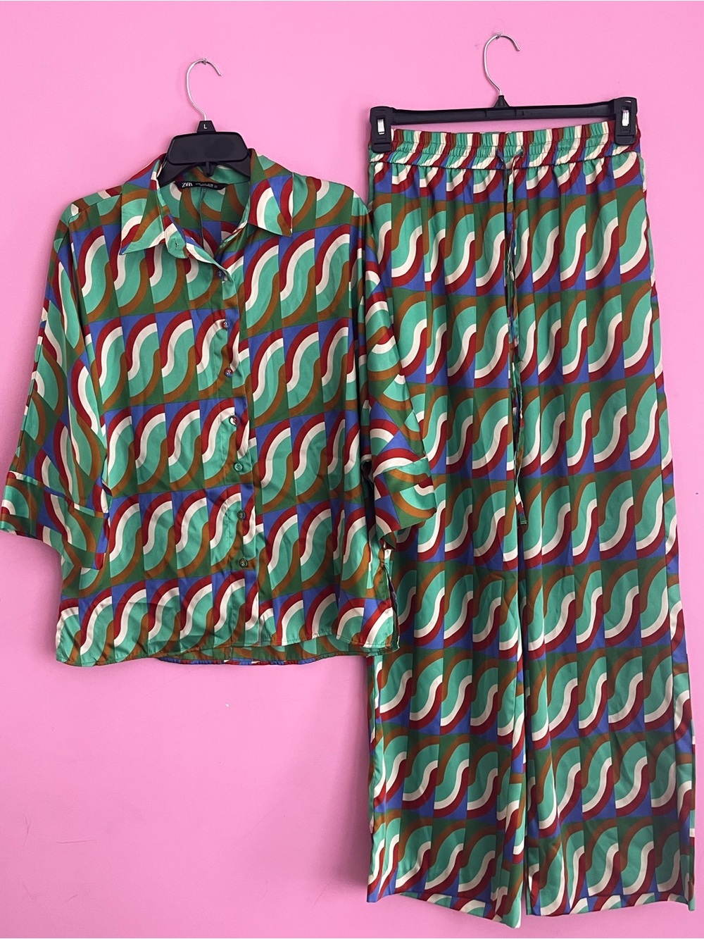 Zara Geometric Wavy Print Women’s Shirt Size(S-26)& Pant size(M-28) 2 Pcs